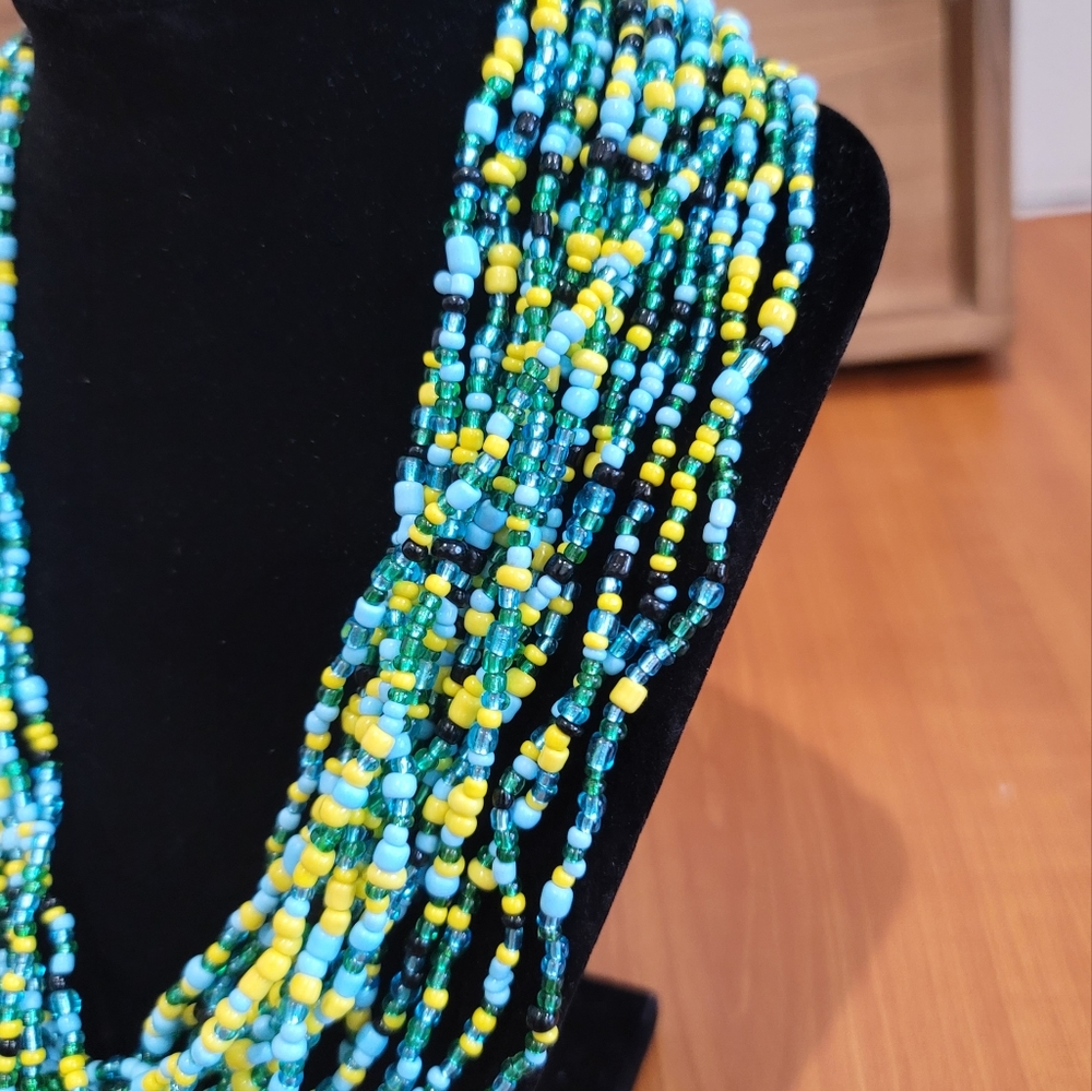 Beaded Chunky Statement Necklace - image 2